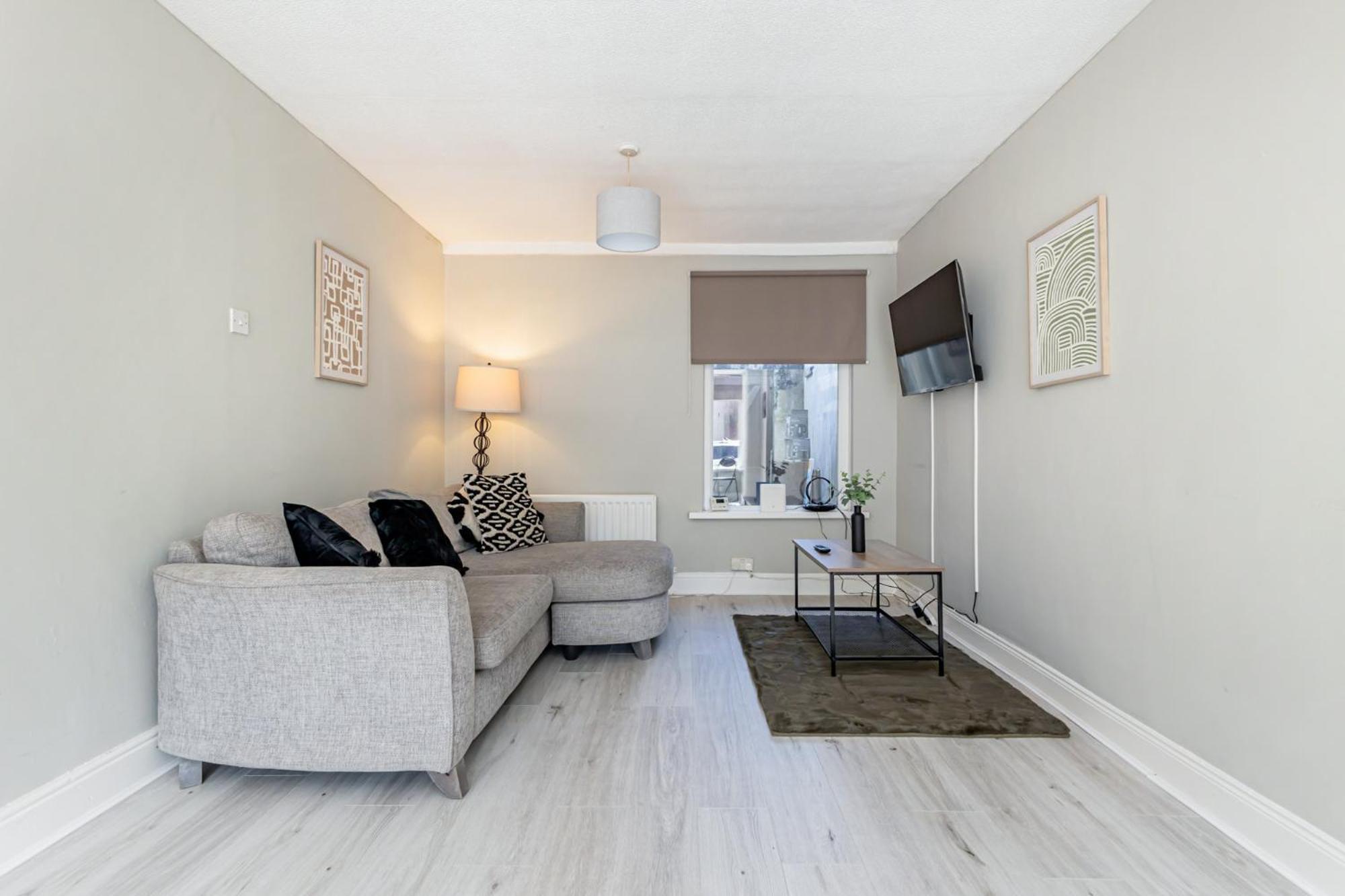 Snug Central Belfast Home, 2 Minutes From Ormeau Park! Exteriör bild